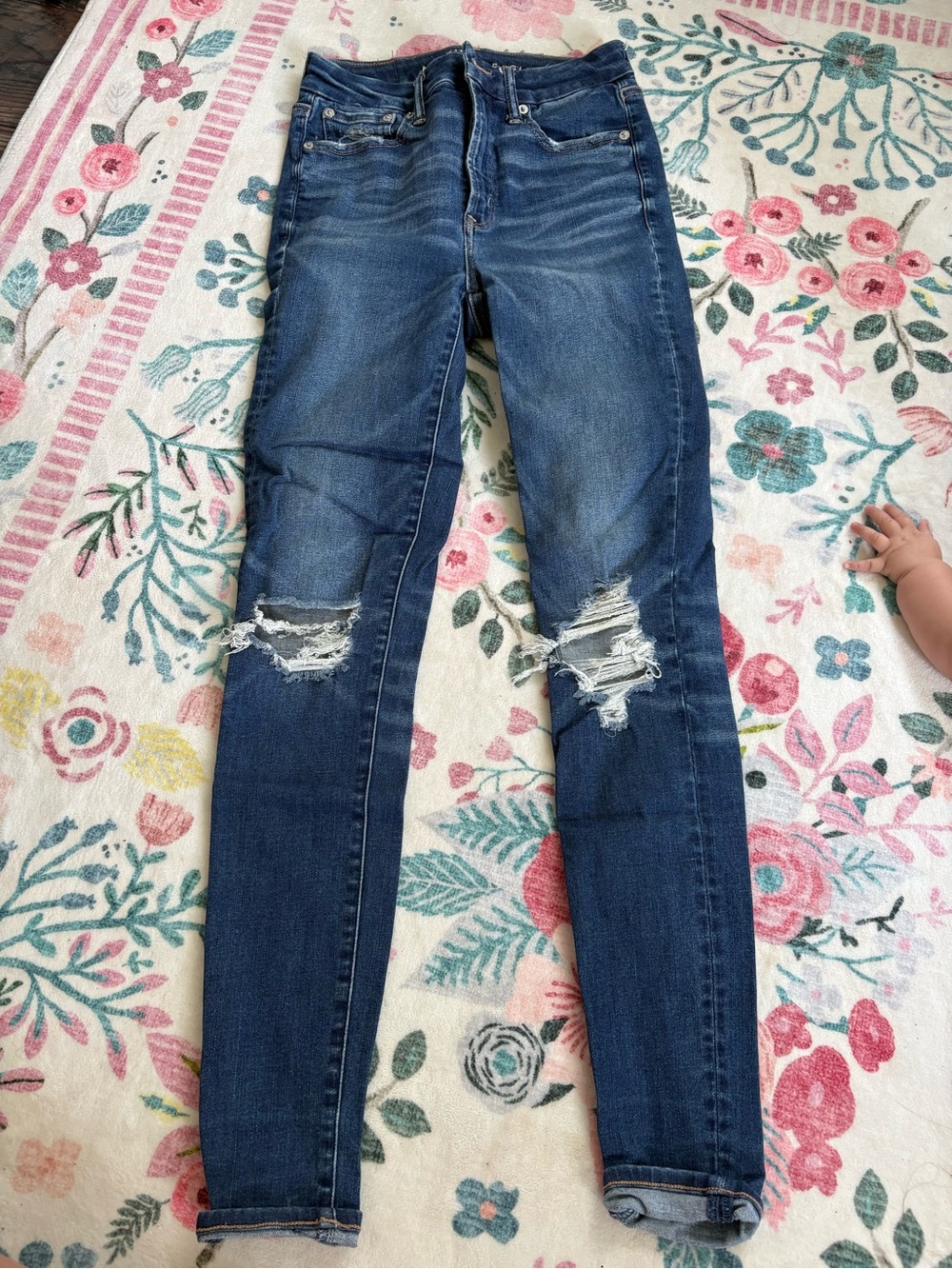 American Eagle Outfitters Dark Blue Distressed Skinny Jeans